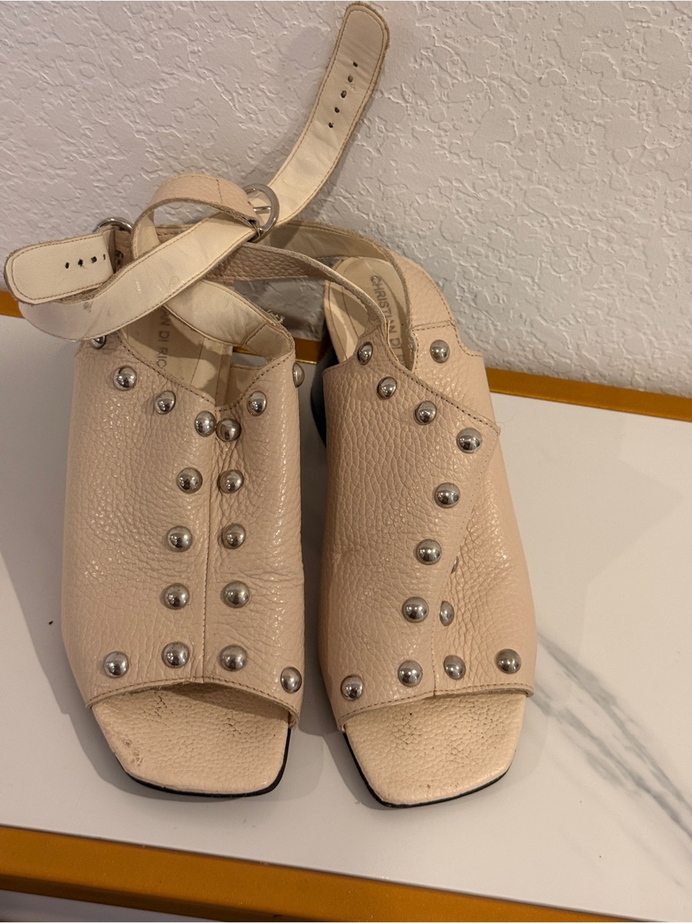 Pebbled Cream Studded Slingback‎ Mules